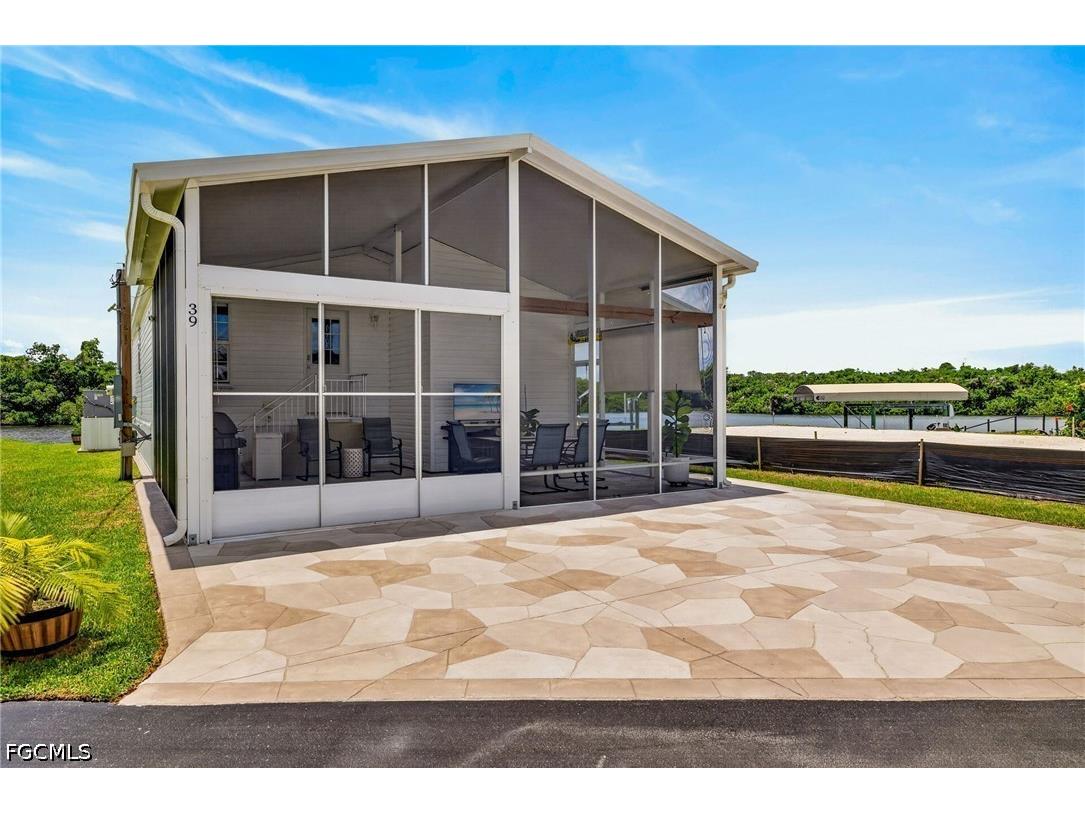 39 Channel Lane Fort Myers FL 33905 2026023373 image2
