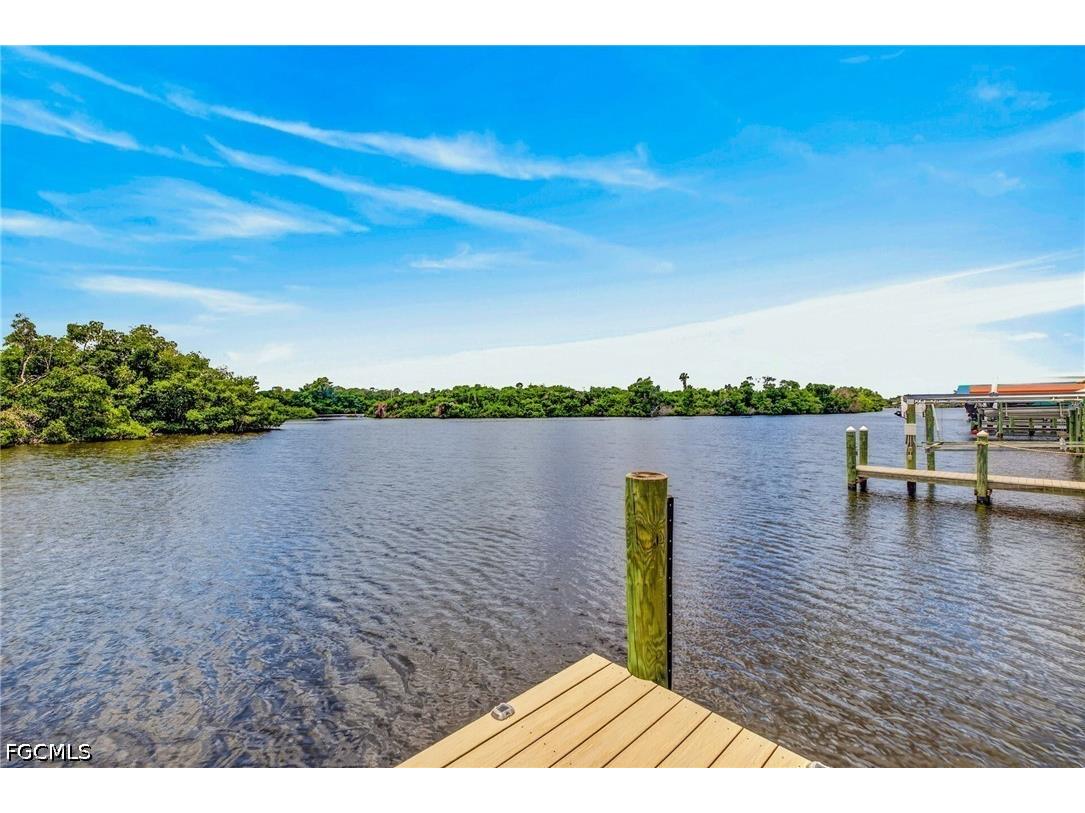 39 Channel Lane Fort Myers FL 33905 2026023373 image28
