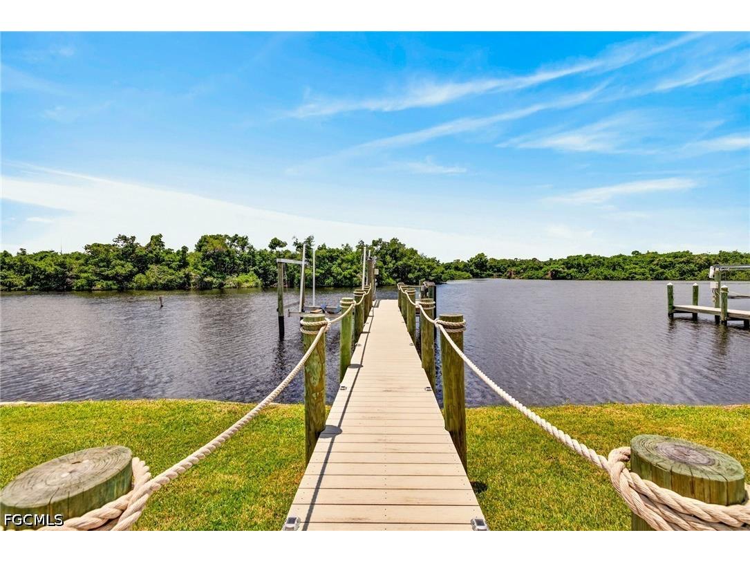 39 Channel Lane Fort Myers FL 33905 2026023373 image31