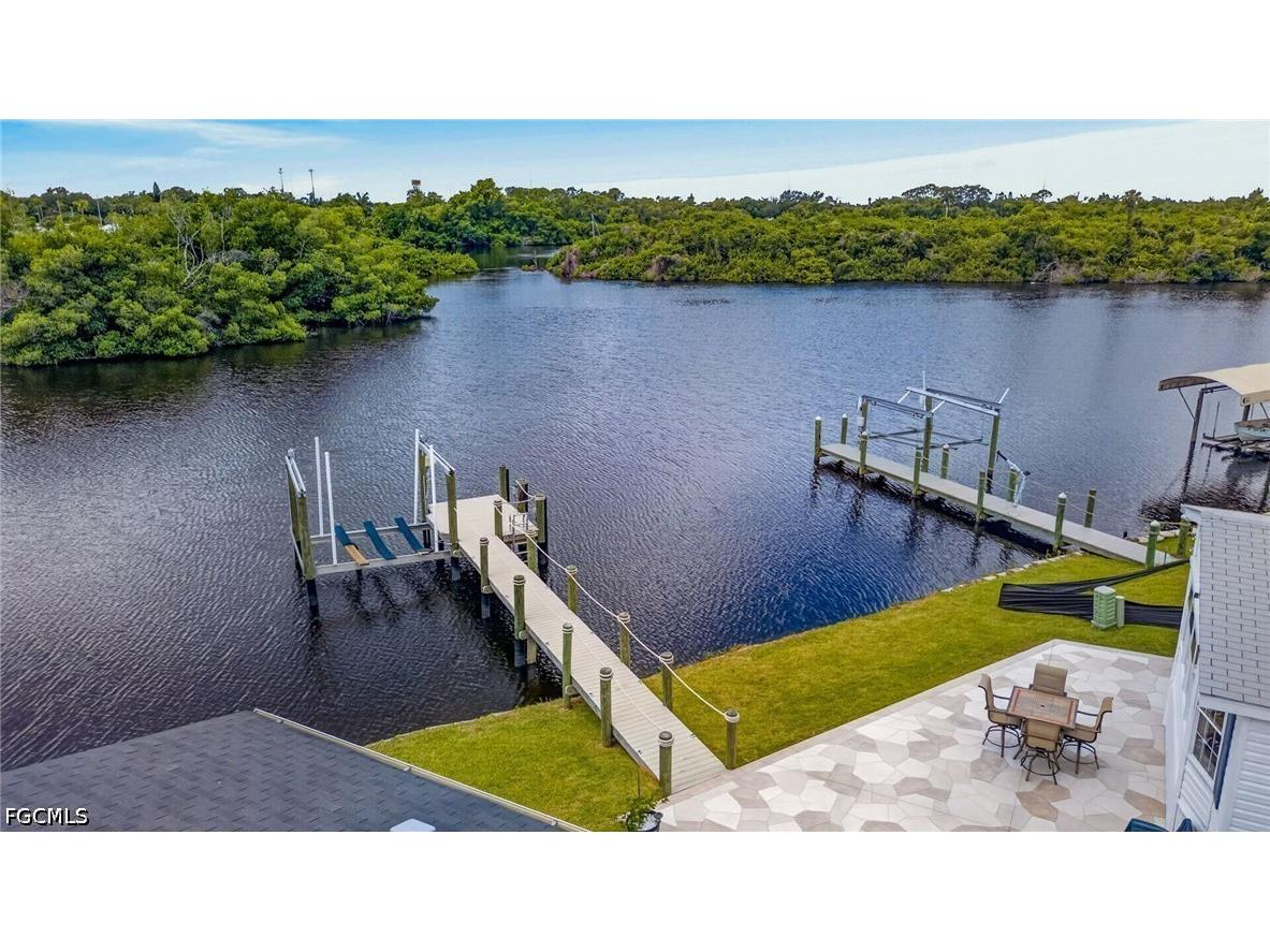 39 Channel Lane Fort Myers FL 33905 2026023373 image38