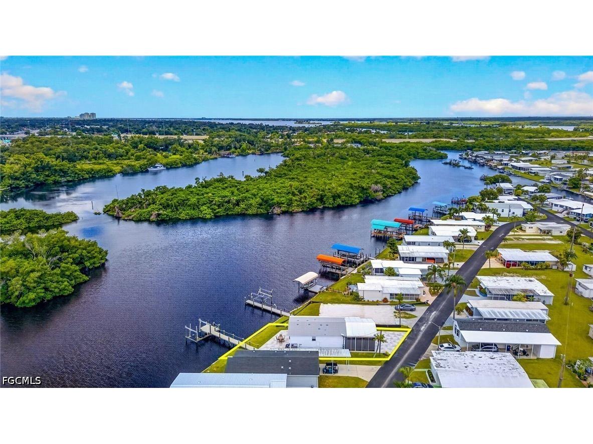 39 Channel Lane Fort Myers FL 33905 2026023373 image42
