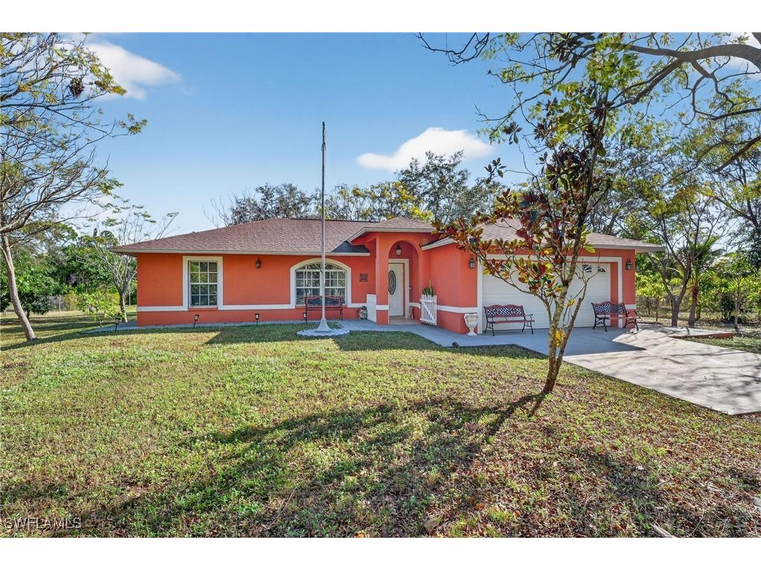 390 12th Street SE Naples FL 34117 225083911 image1