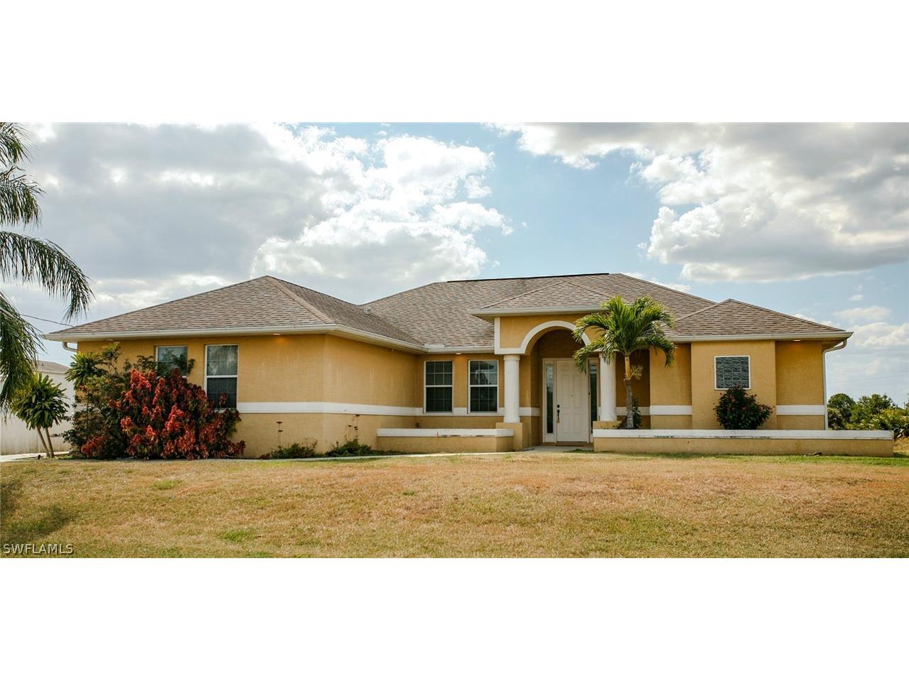 390 Palomar Avenue Lehigh Acres FL 33974 224038923 image1