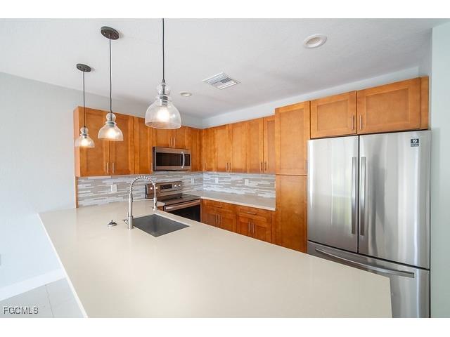 390 Pennfield Avenue Lehigh Acres FL 33974 2025018254 image5