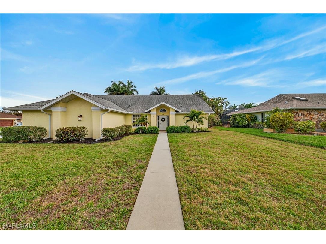 390 Saint Andrews Boulevard Naples FL 34113 226008183 image3