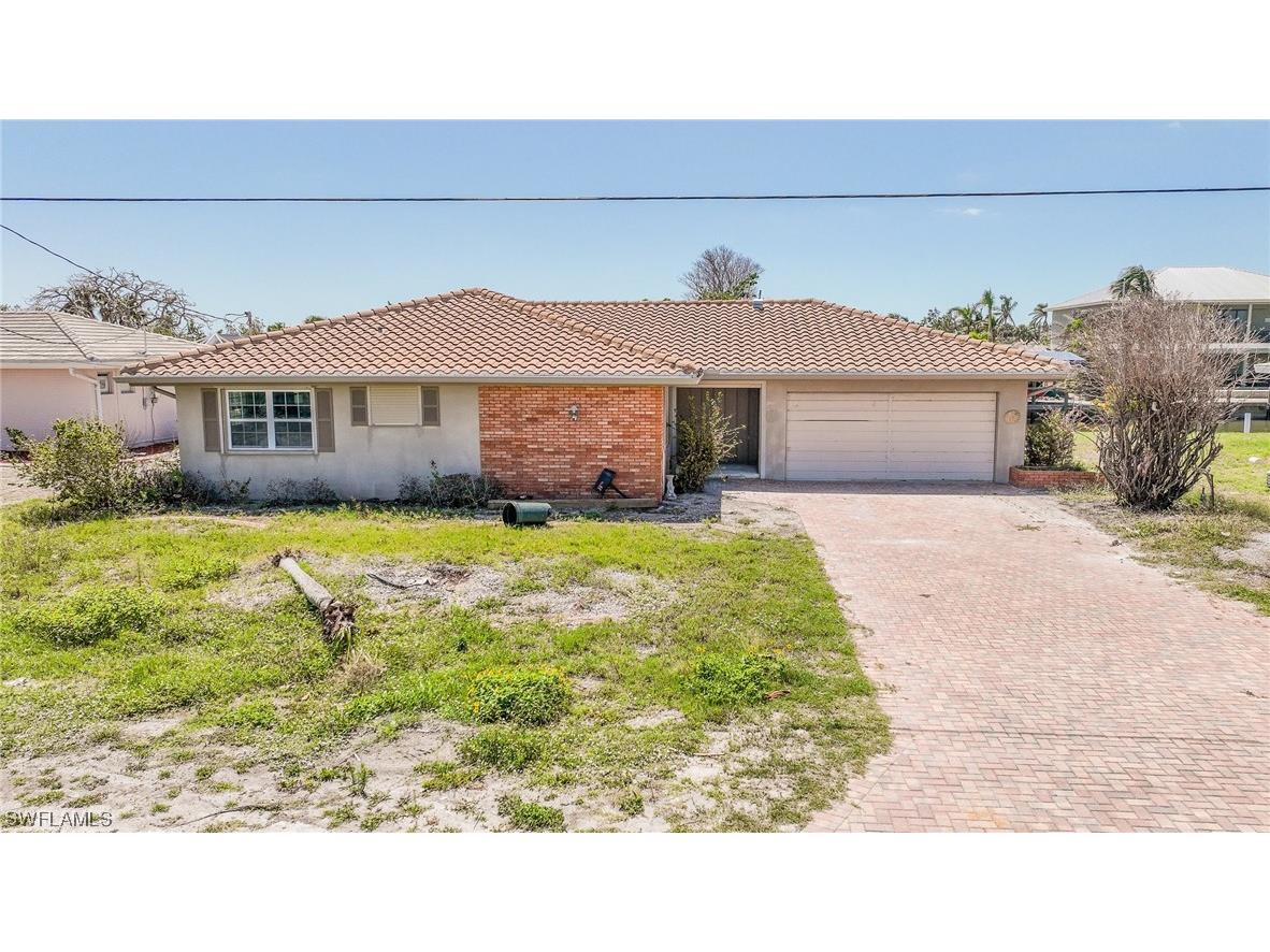 390 Washington Court Fort Myers Beach FL 33931 223033248 image1