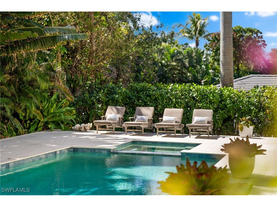 390 Windward Way Naples FL 34103 225064219 image5