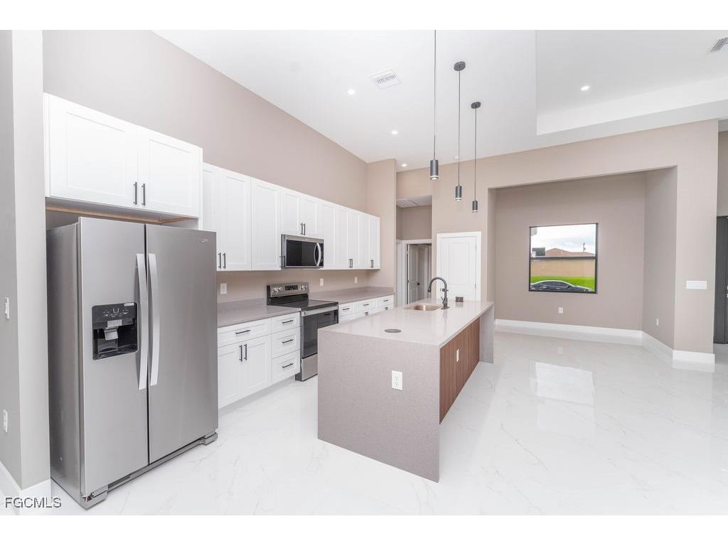 3900 9th Street SW Lehigh Acres FL 33976 2025007548 image11