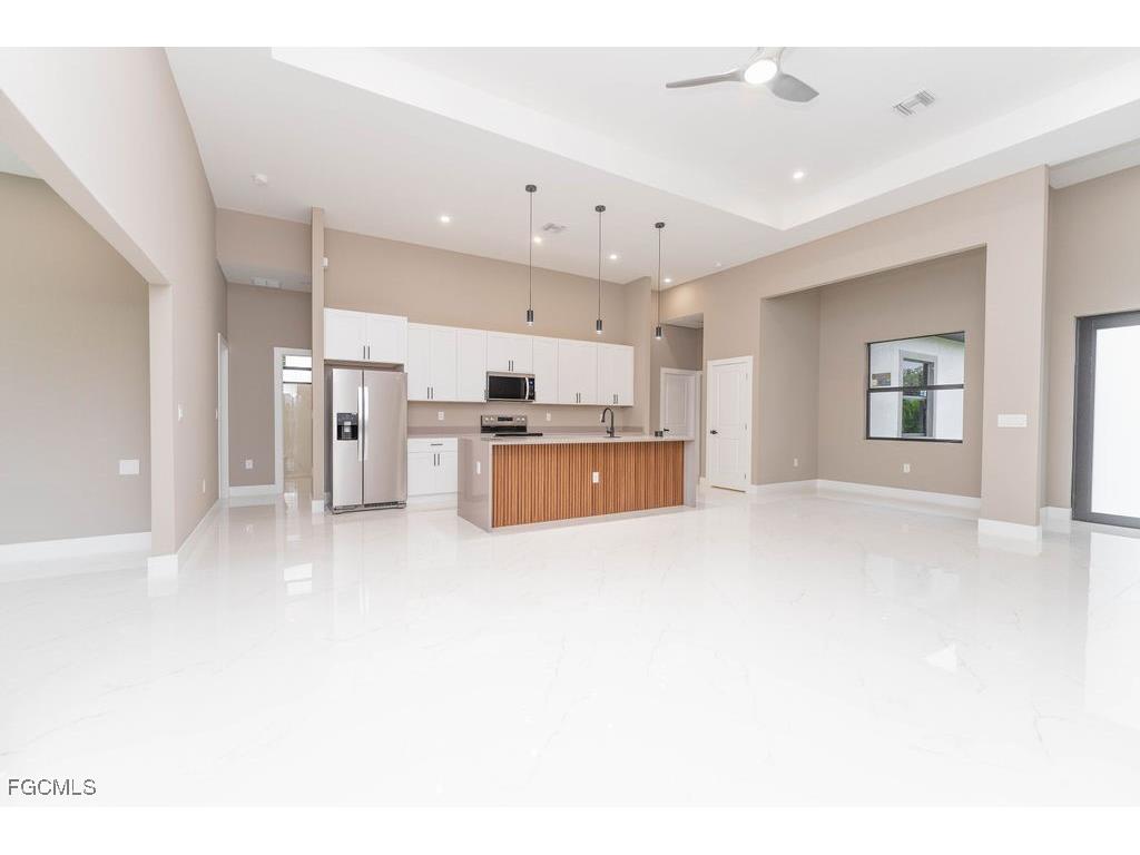 3900 9th Street SW Lehigh Acres FL 33976 2025007548 image4