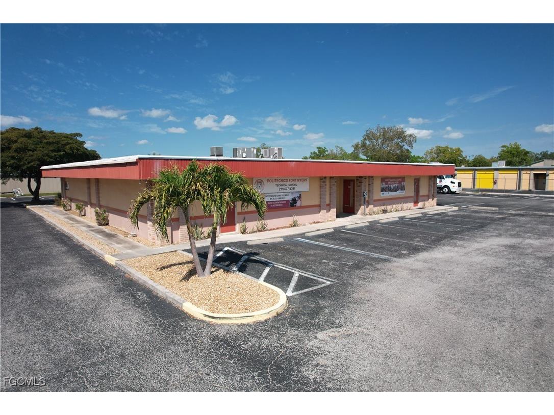 3900 Broadway Fort Myers FL 33901 2025021155 image11