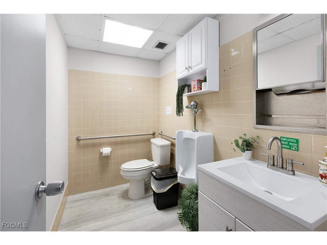 3900 Broadway Fort Myers FL 33901 2025021155 image41