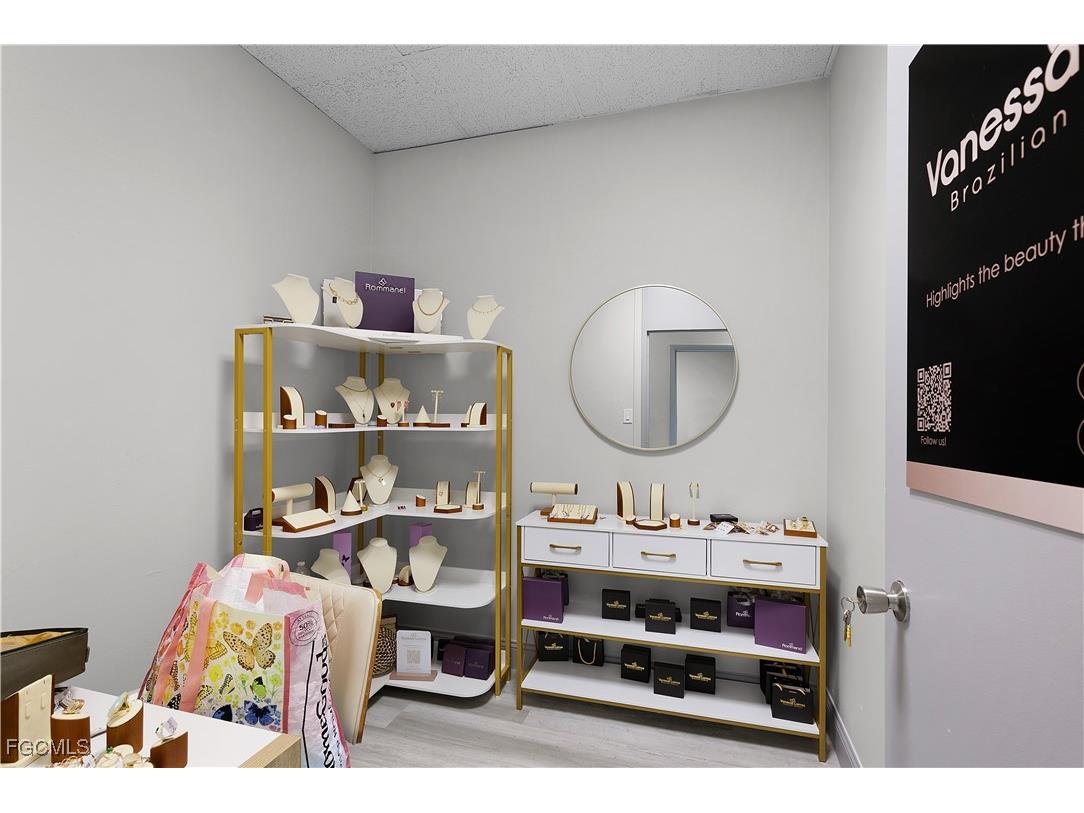 3900 Broadway Fort Myers FL 33901 2025021155 image9