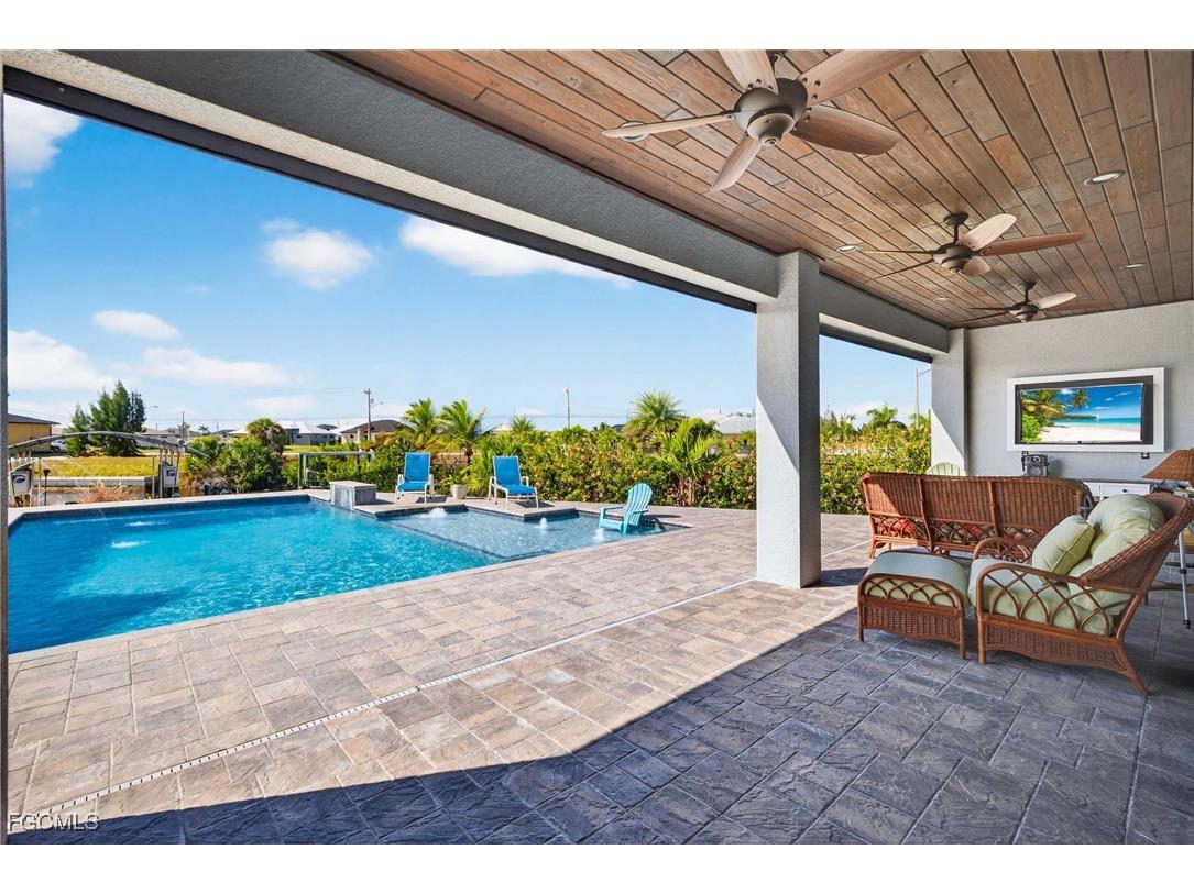 3900 Gulfstream Parkway Cape Coral FL 33993 2025020821 image25