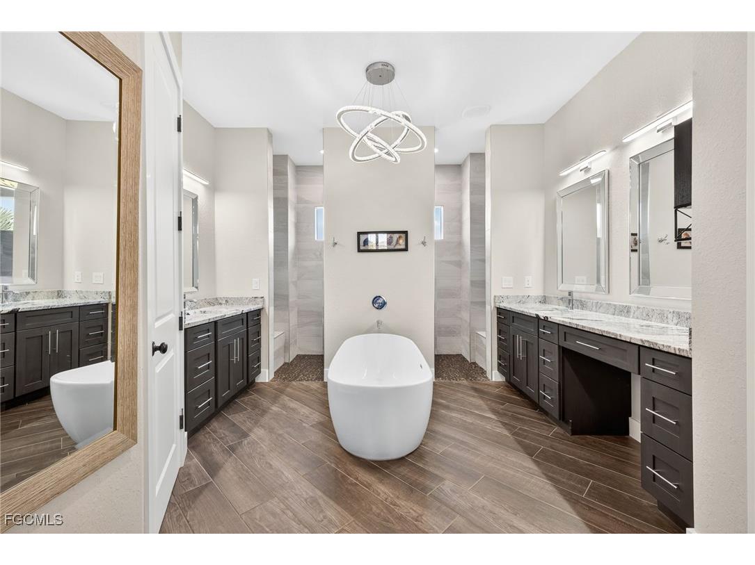 3900 Gulfstream Parkway Cape Coral FL 33993 2025020821 image30