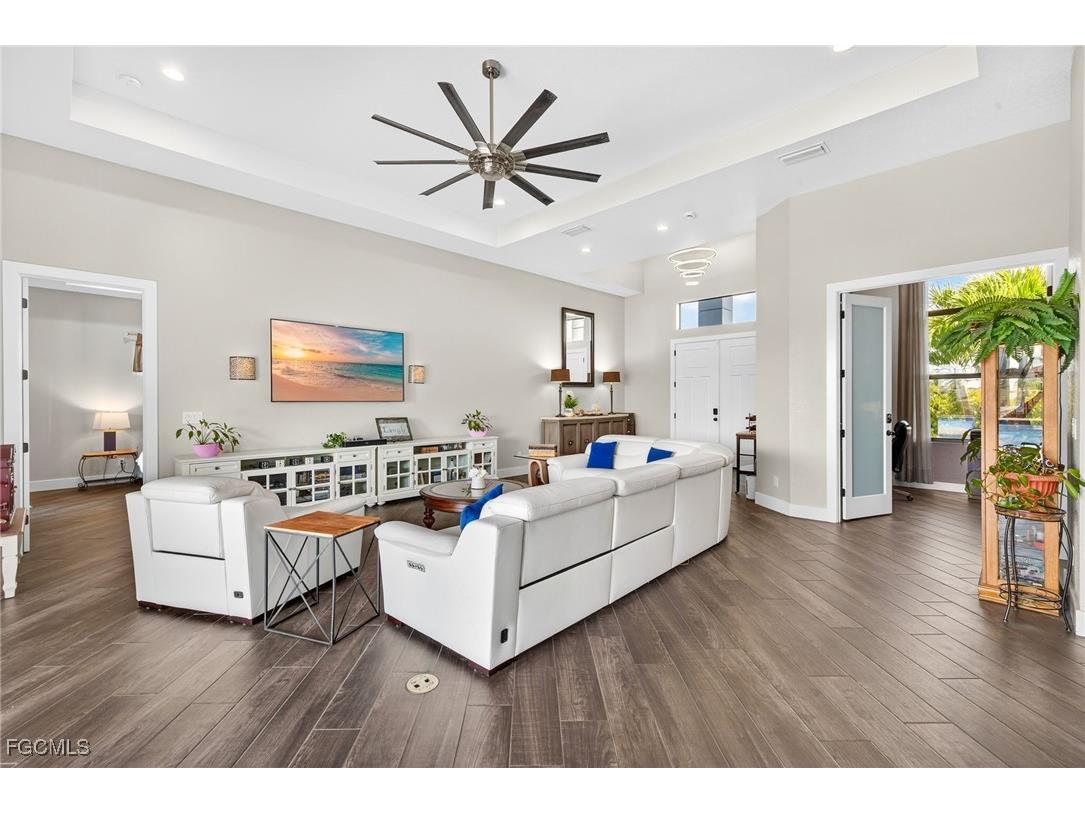 3900 Gulfstream Parkway Cape Coral FL 33993 2025020821 image9