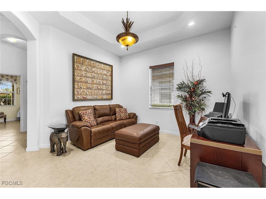 3900 Lakeview Isle Court Fort Myers FL 33905 2025022953 image10