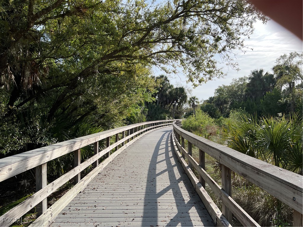 3900 Lakeview Isle Court Fort Myers FL 33905 2025022953 image31