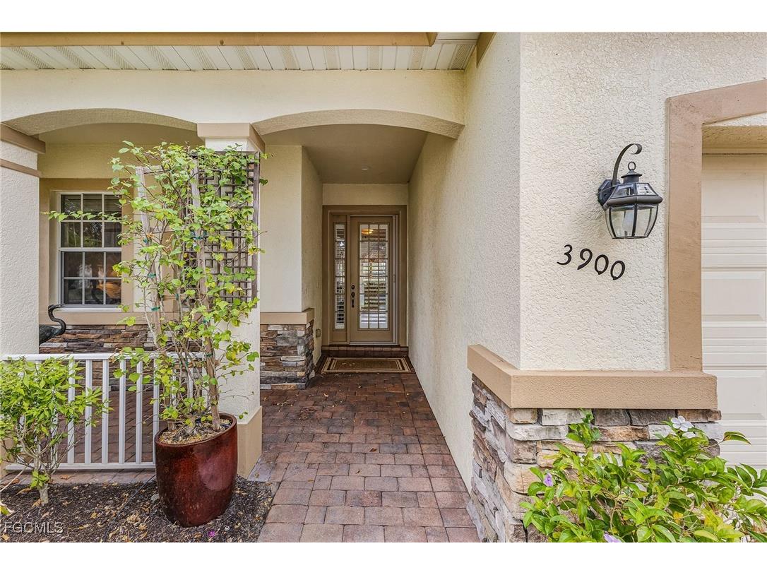 3900 Lakeview Isle Court Fort Myers FL 33905 2025022953 image4