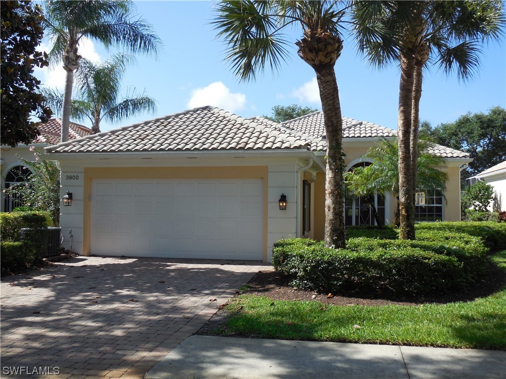 3900 Valentia Way Naples FL 34119 223027315 image1