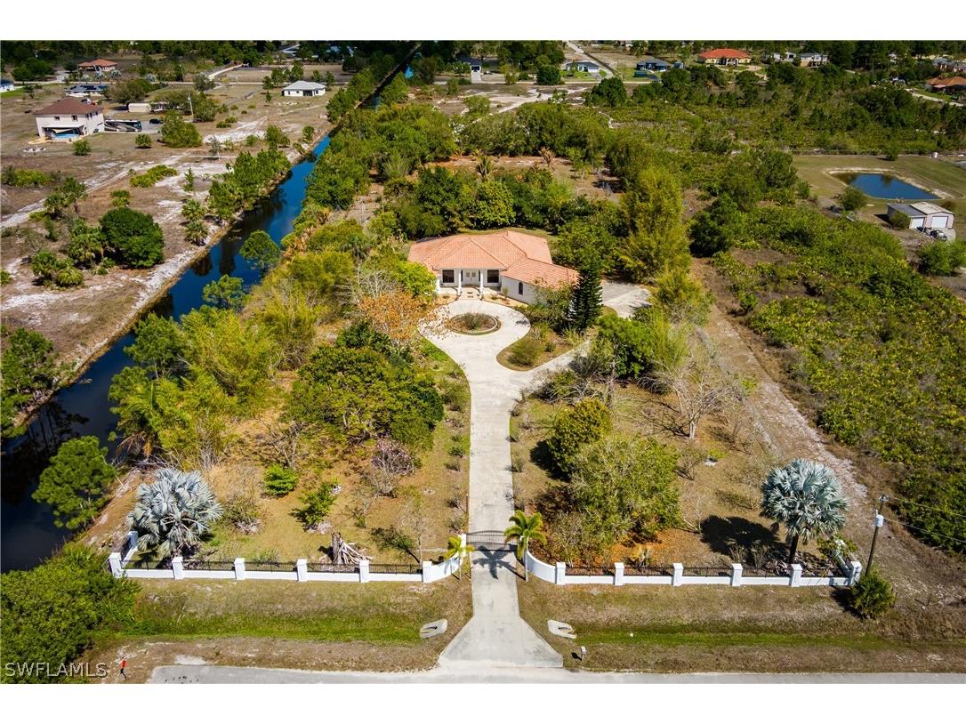 3901 60th Avenue NE Naples FL 34120 226011244 image1