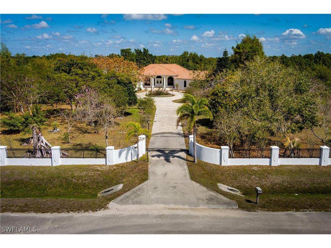 3901 60th Avenue NE Naples FL 34120 226011244 image37