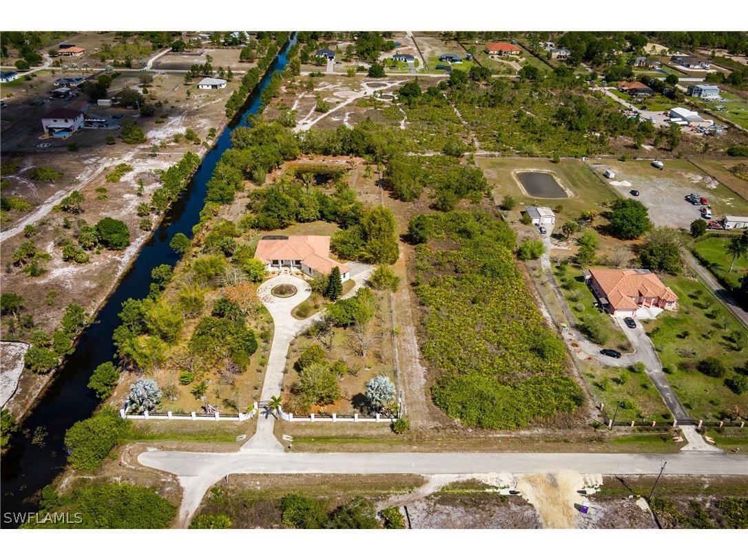 3901 60th Avenue NE Naples FL 34120 226011244 image39