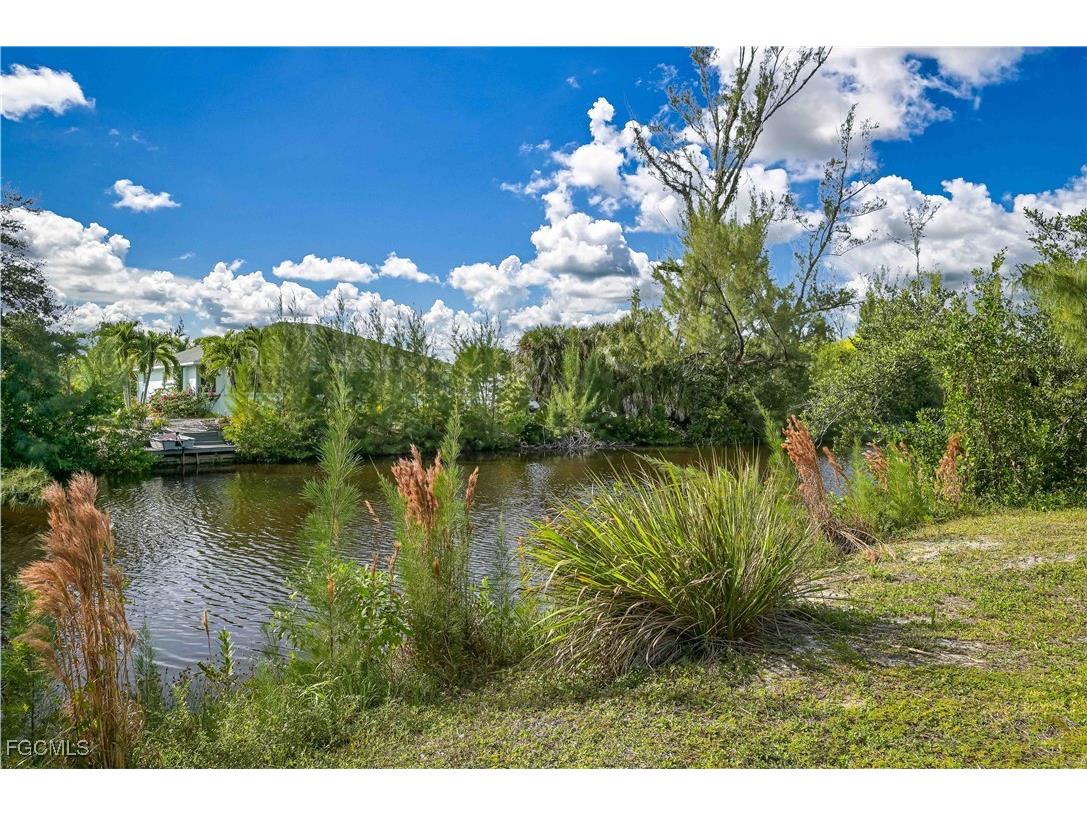 3901 Crestwell Court Saint James City FL 33956 2025022136 image5