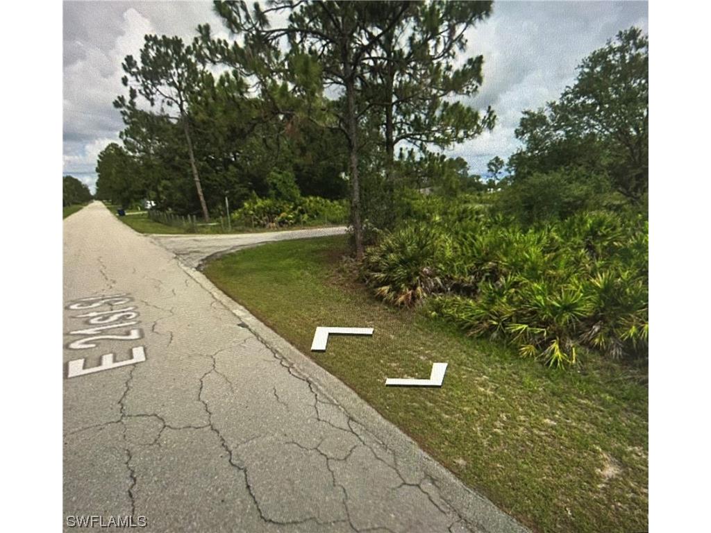 3901 E 21st Street Alva FL 33920 223052587 image1