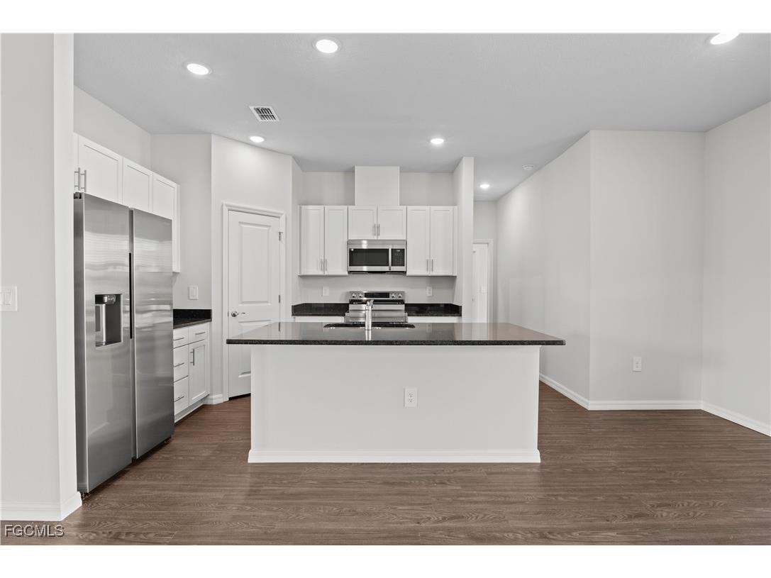 3901 NE 19th Avenue Cape Coral FL 33909 2025019898 image6