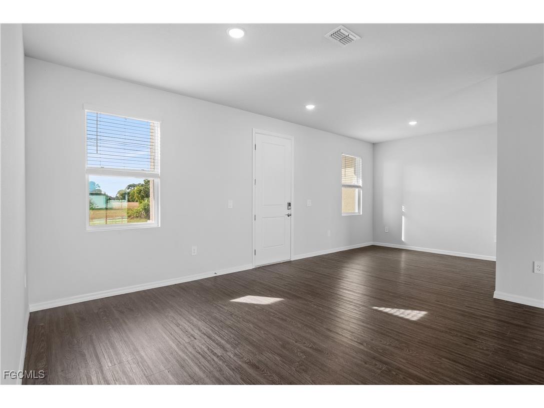 3901 NE 19th Avenue Cape Coral FL 33909 2025019898 image7