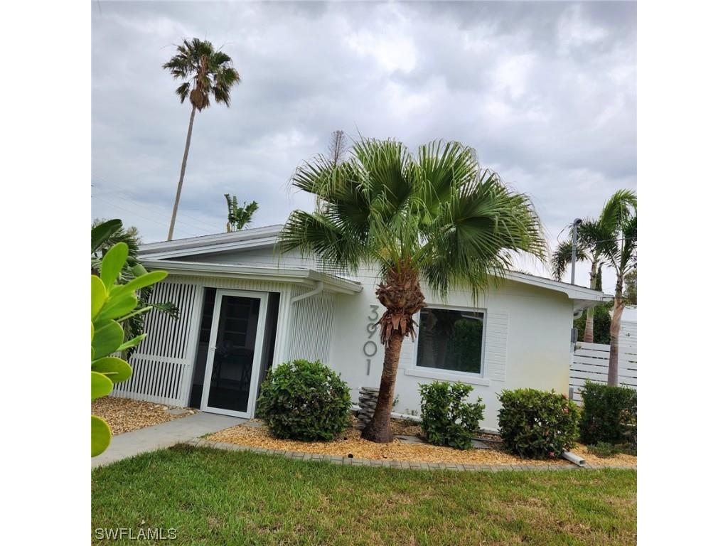 3901 SE Princeton Street Fort Myers FL 33901 223021537 image1