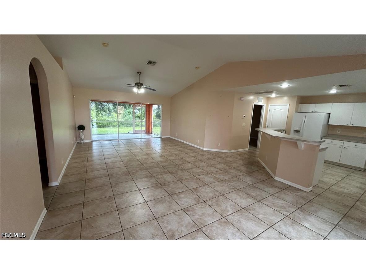 3902 23rd Street SW Lehigh Acres FL 33976 2026022249 image2