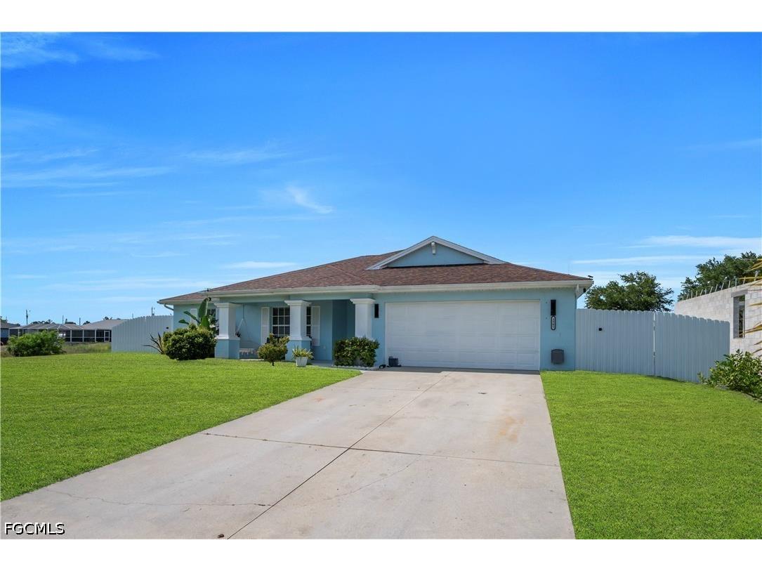 3902 3rd Street SW Lehigh Acres FL 33976 2026025992 image1