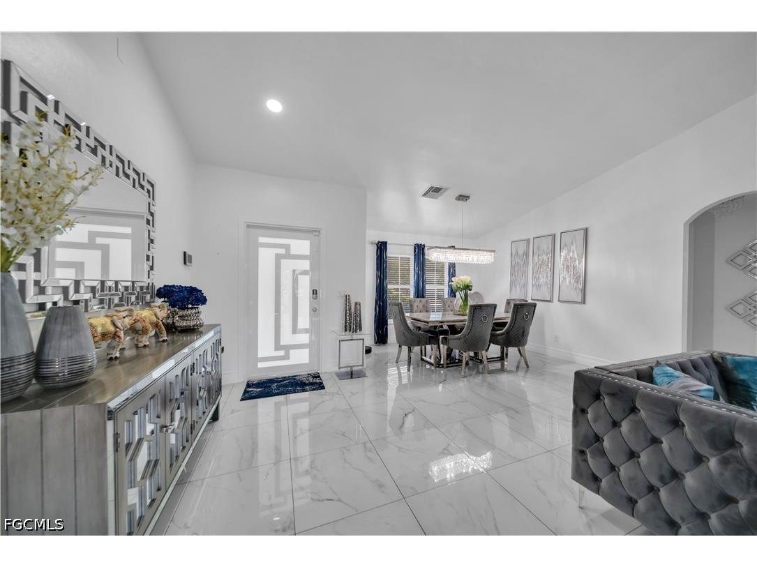 3902 3rd Street SW Lehigh Acres FL 33976 2026025992 image10