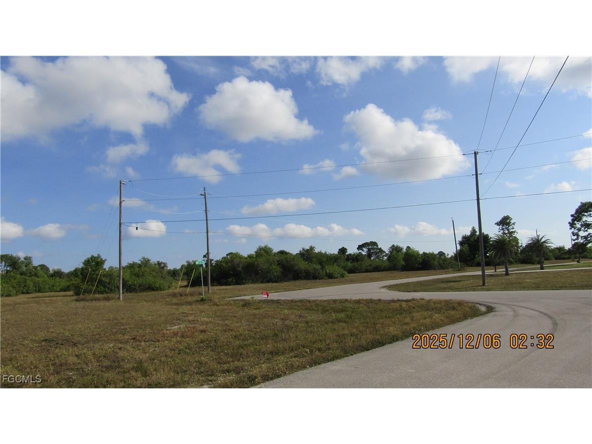 3902 NW 33rd Avenue Cape Coral FL 33993 2025023981 image28