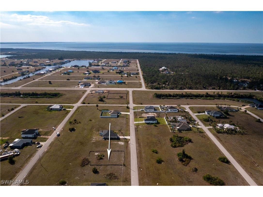 3902 NW 40th Lane Cape Coral FL 33993 223010303 image1