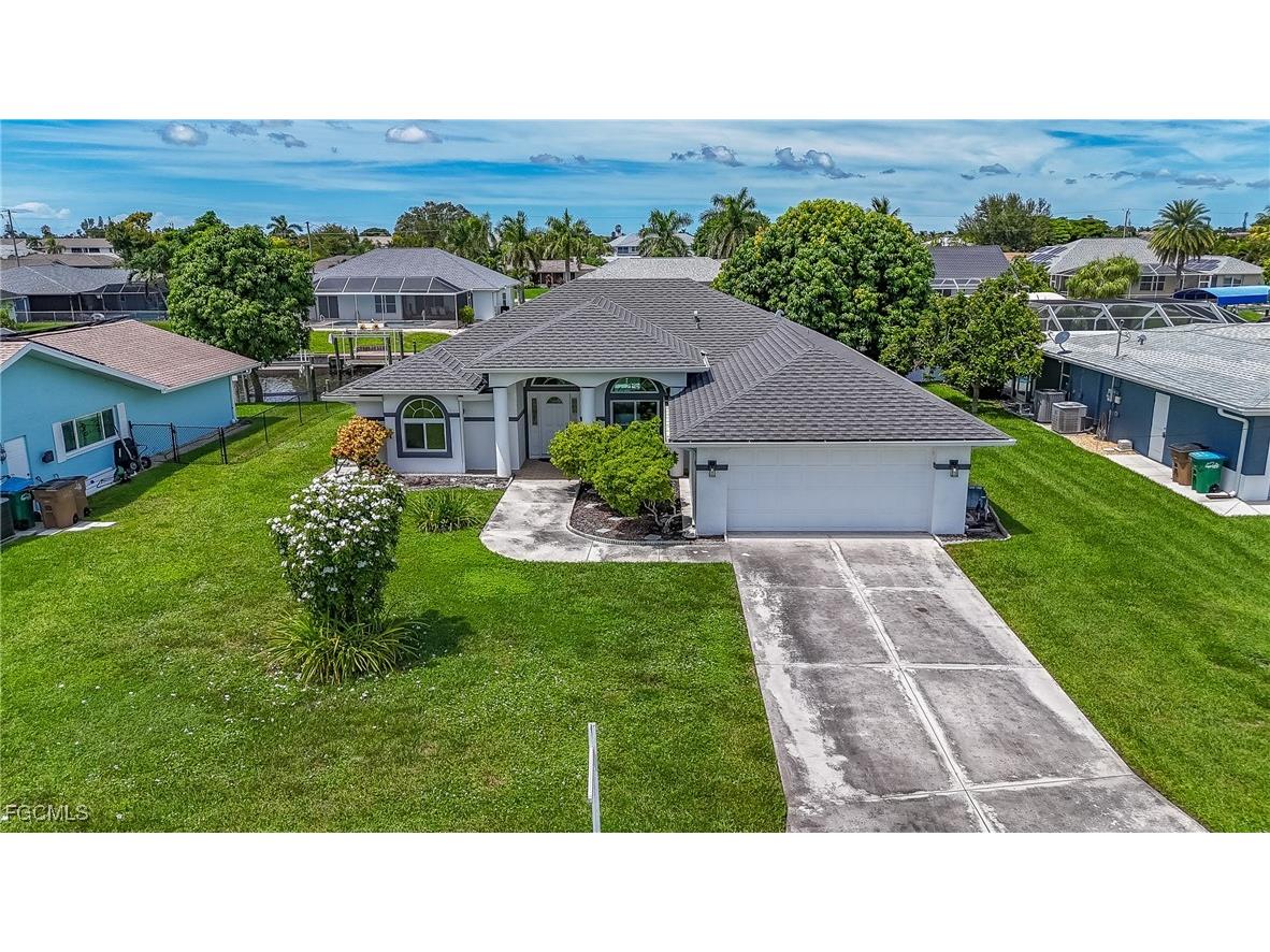 3902 SE 13th Avenue Cape Coral FL 33904 2025009179 image1
