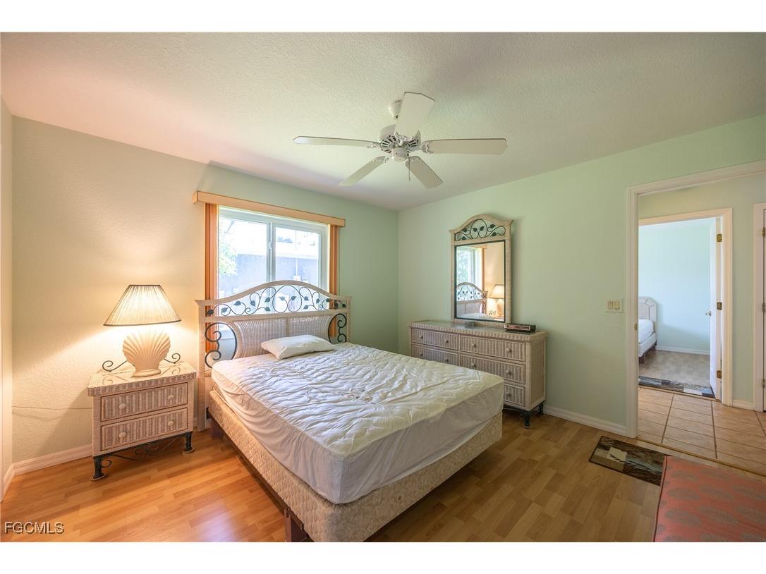 3902 SE 13th Avenue Cape Coral FL 33904 2025009179 image15