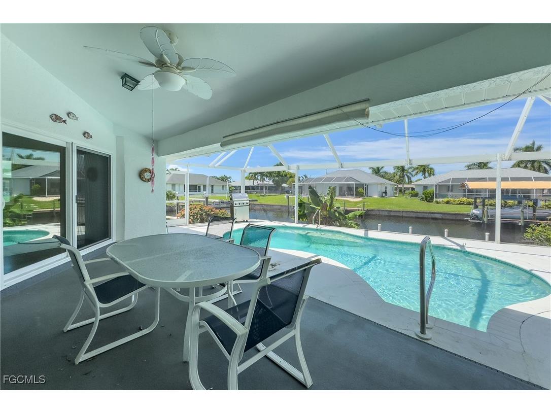 3902 SE 13th Avenue Cape Coral FL 33904 2025009179 image2