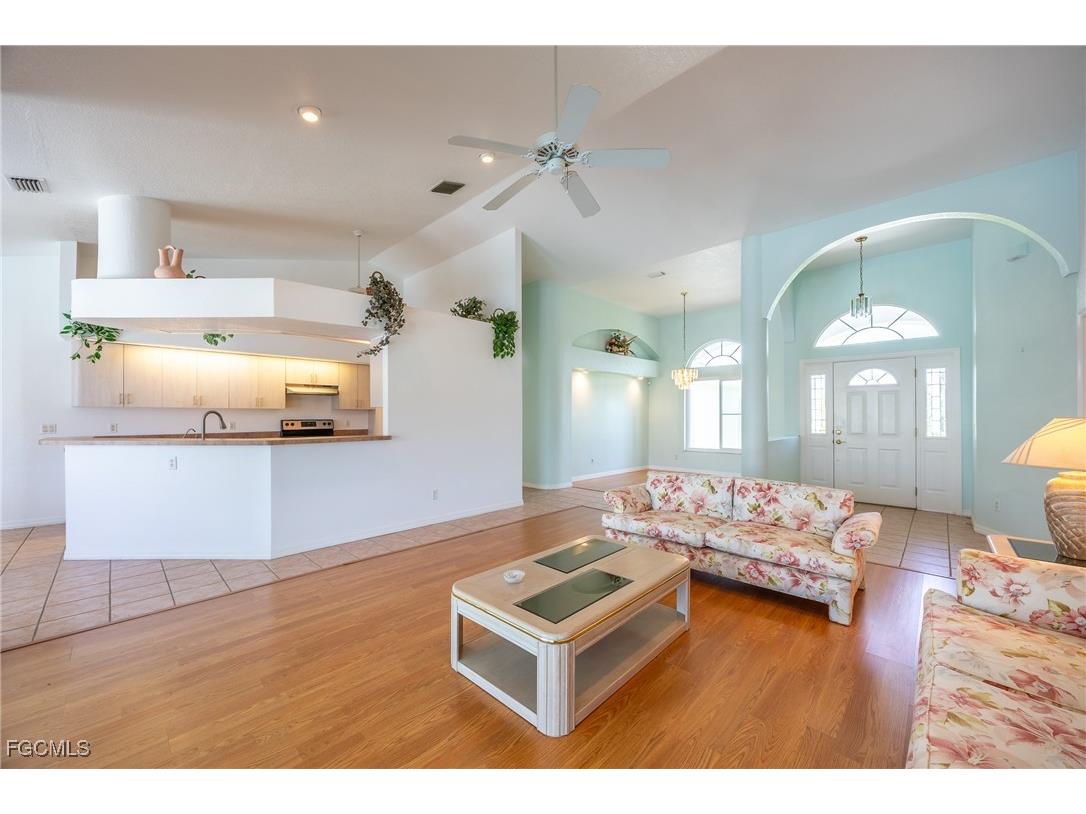 3902 SE 13th Avenue Cape Coral FL 33904 2025009179 image21