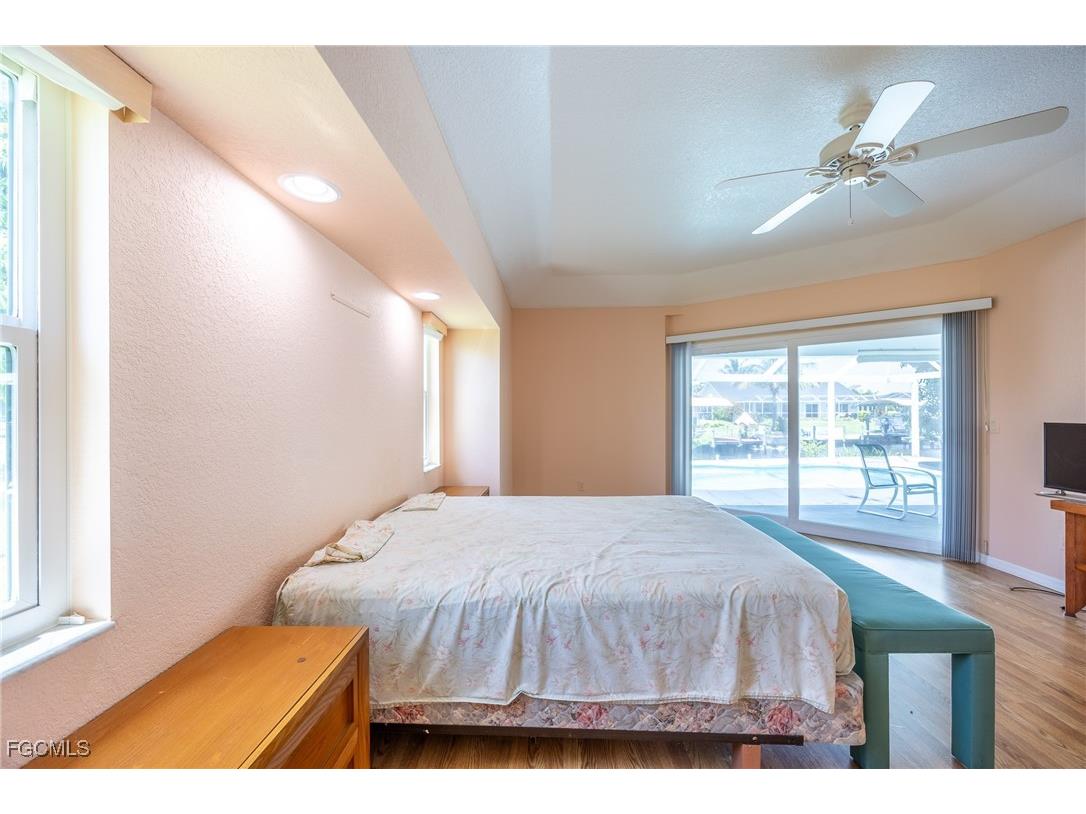 3902 SE 13th Avenue Cape Coral FL 33904 2025009179 image32