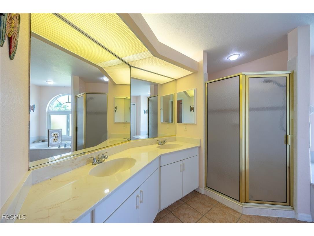 3902 SE 13th Avenue Cape Coral FL 33904 2025009179 image34