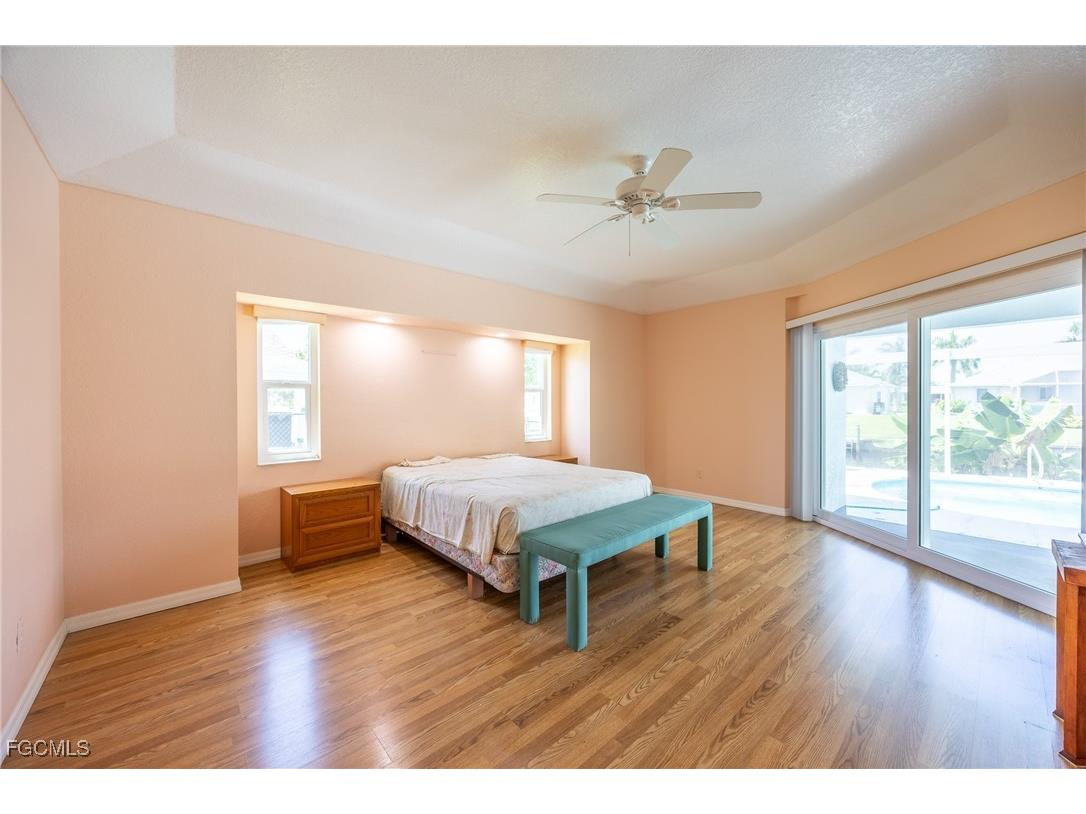 3902 SE 13th Avenue Cape Coral FL 33904 2025009179 image5