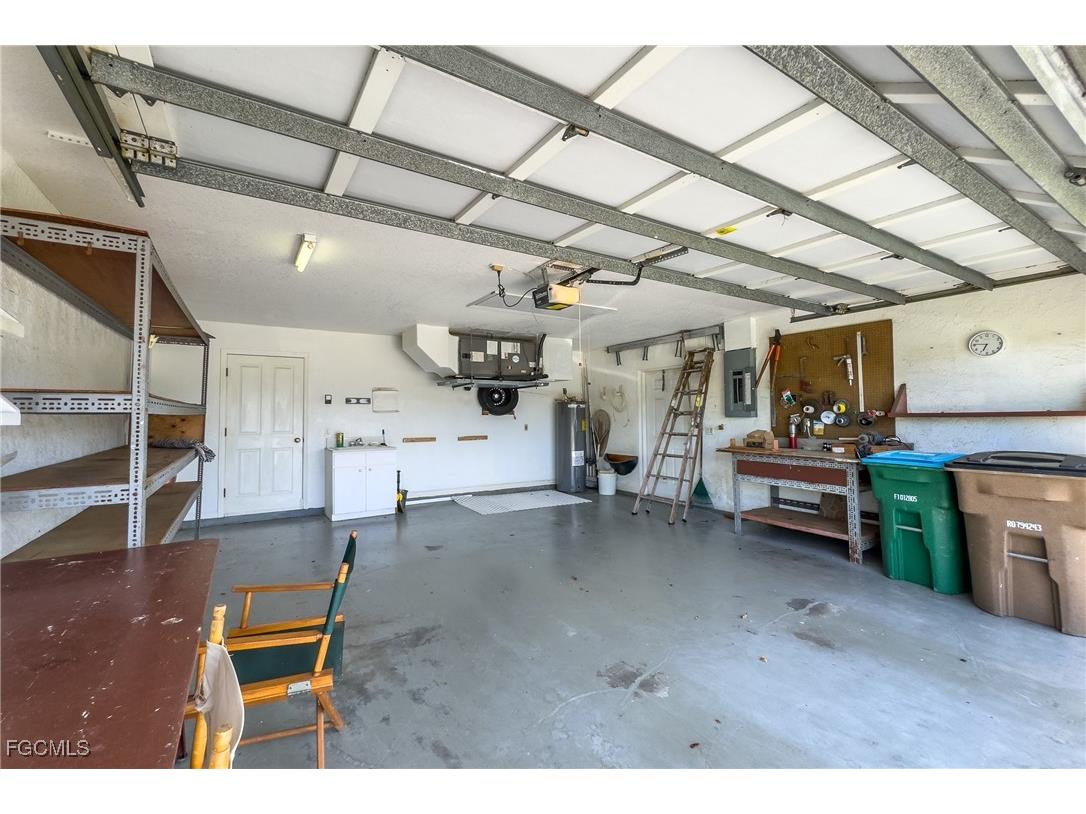 3902 SE 13th Avenue Cape Coral FL 33904 2025009179 image8