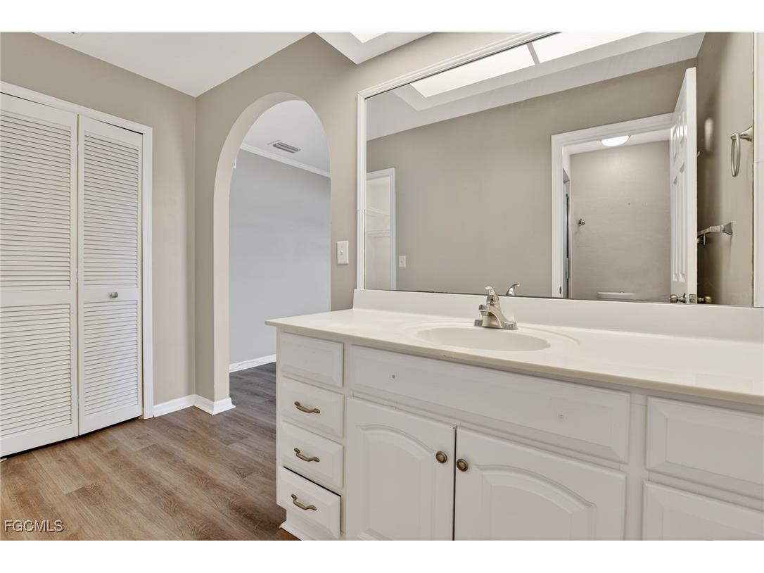 3902 SE 2nd Place Cape Coral FL 33904 2025023480 image34