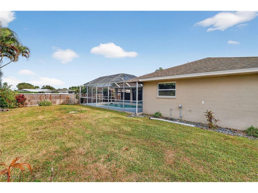 3902 SE 2nd Place Cape Coral FL 33904 2025023480 image38