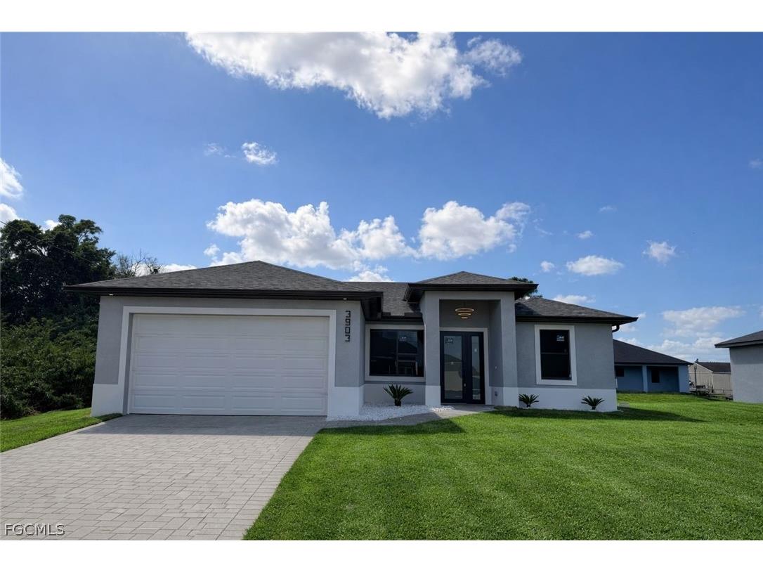 3903 11th Street SW Lehigh Acres FL 33976 2025026312 image1