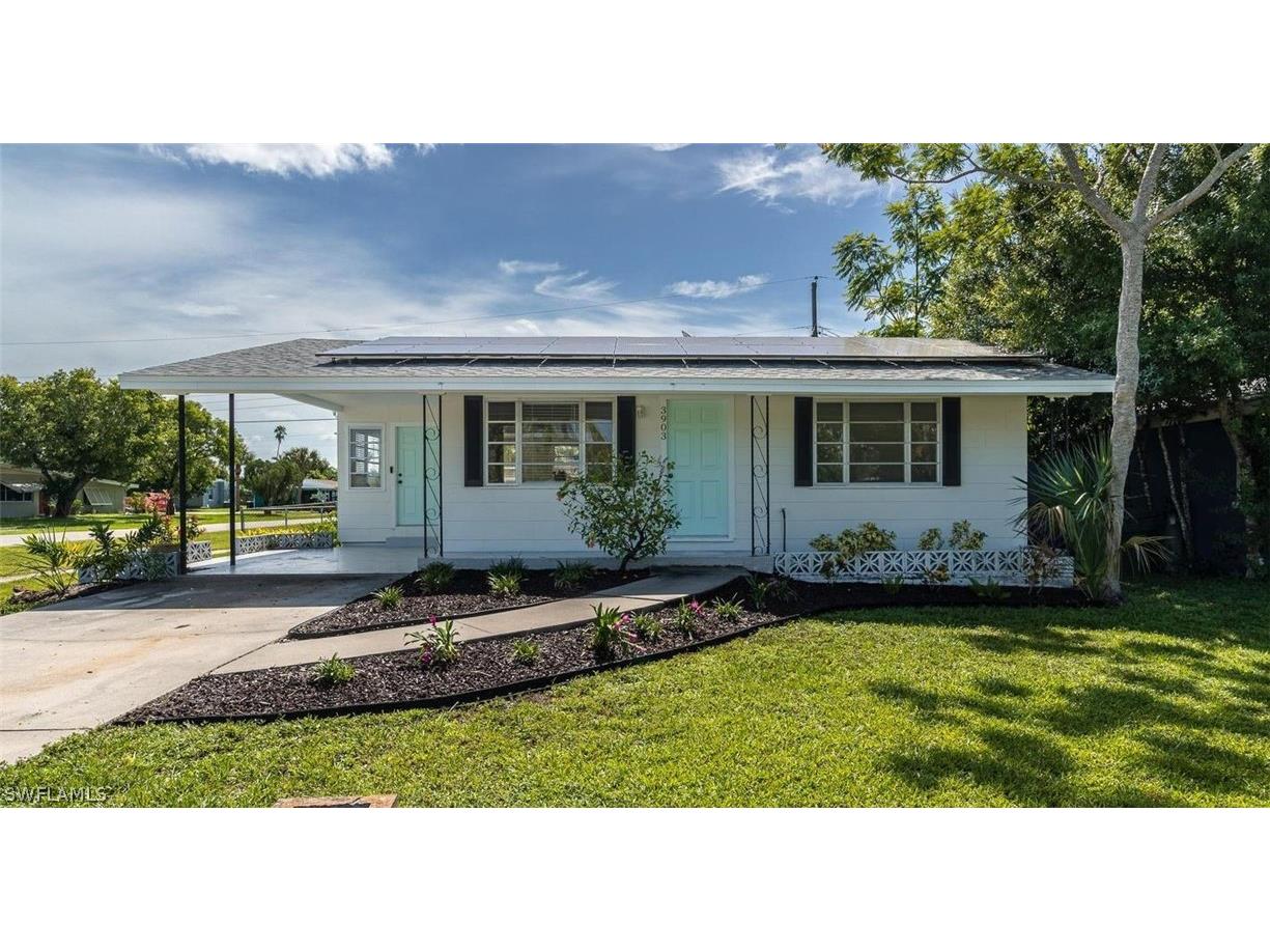 3903 La Palma Street Fort Myers FL 33901 224061004 image1