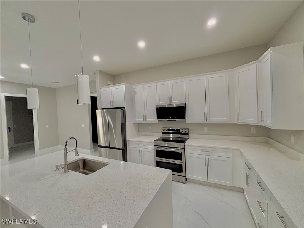 3904 12th Street SW Lehigh Acres FL 33976 226003345 image3