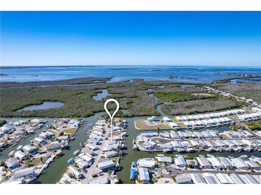 3904 Dewberry Lane Saint James City FL 33956 2025025799 image1